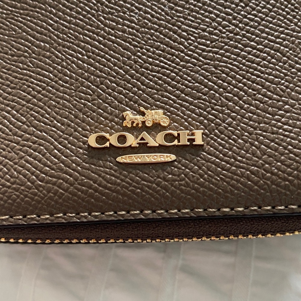 Coach Pill Container - Picture 2 of 6